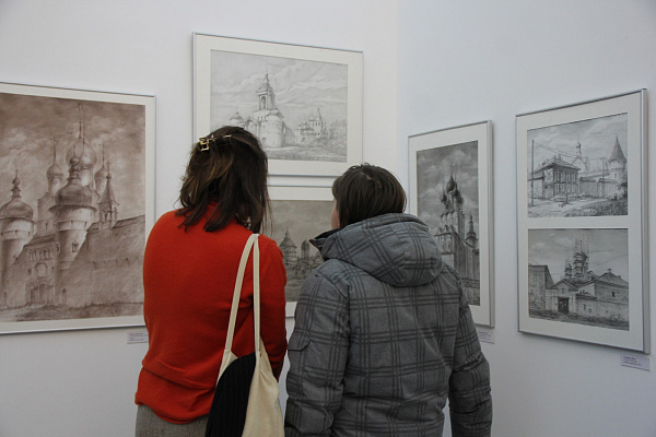 В «Ростовском кремле» открылась выставка графики