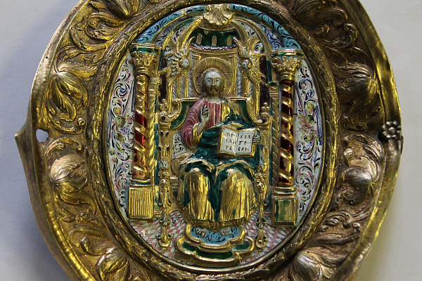 Ил. 1. Фрагмент оклада Евангелия с изображением Иисуса Христа. 1685 год