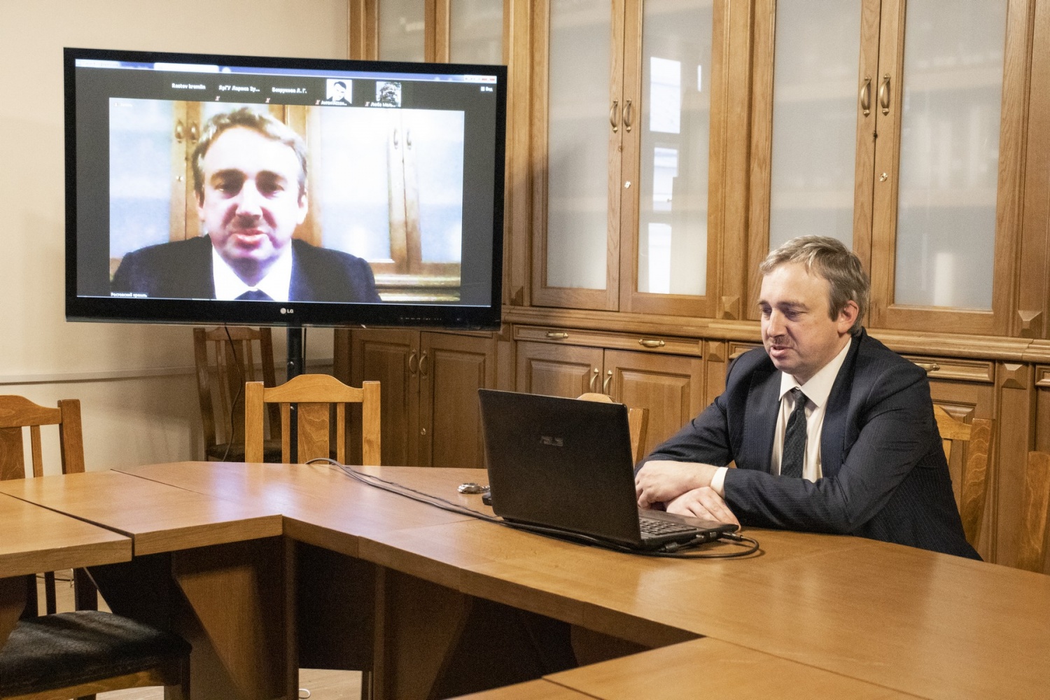 В «Ростовском кремле» прошел научно-методический семинар по организации работы с электронными документами в музейных собраниях В «Ростовском кремле» прошел научно-методический семинар по организации работы с электронными документами в музейных собраниях