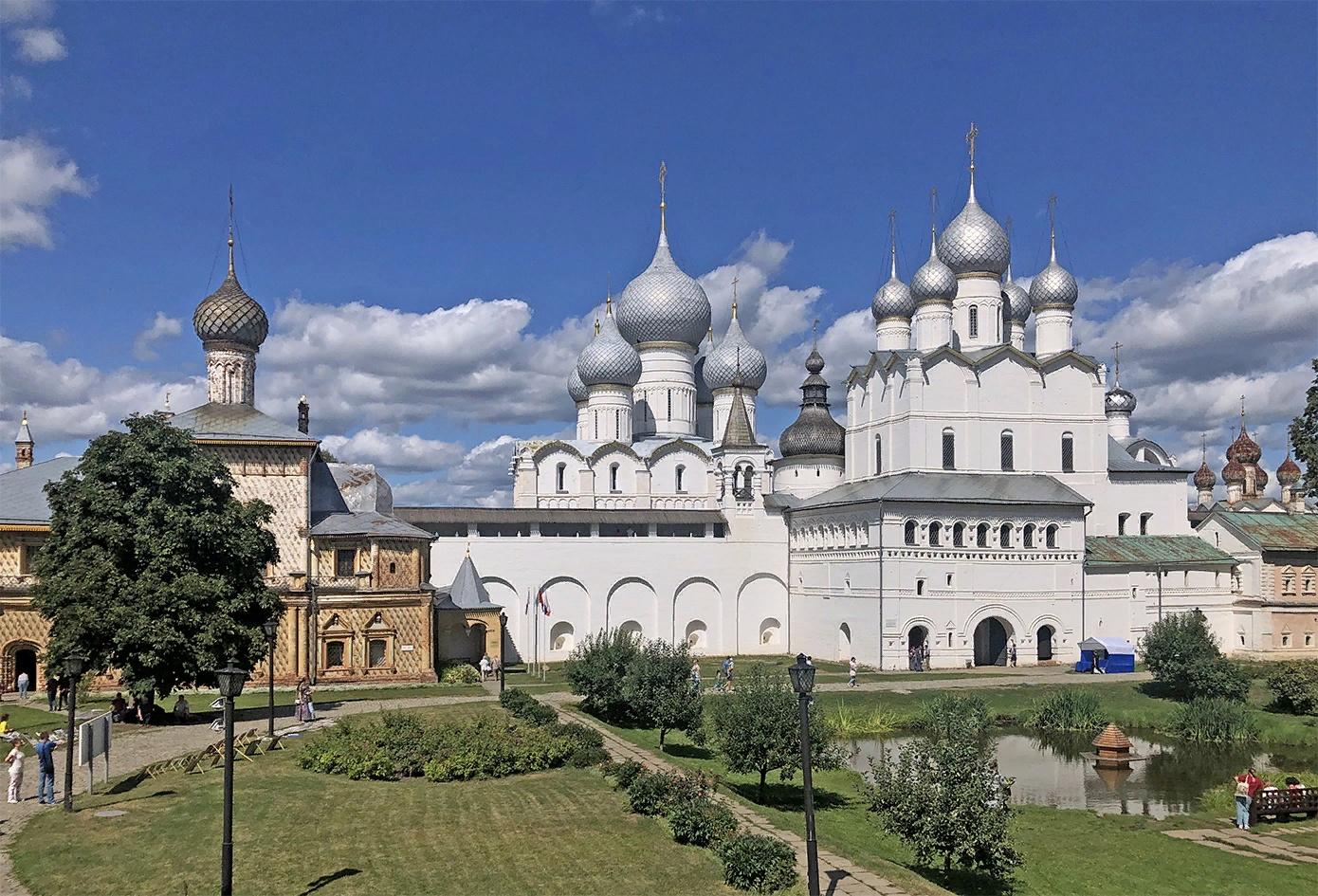 Майские праздники — отличный повод посетить музей-заповедник «Ростовский кремль»