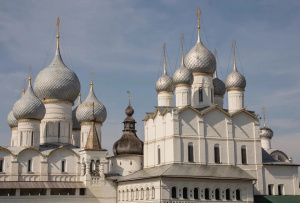9 мая в Ростове Великом временно ограничат движение транспорта