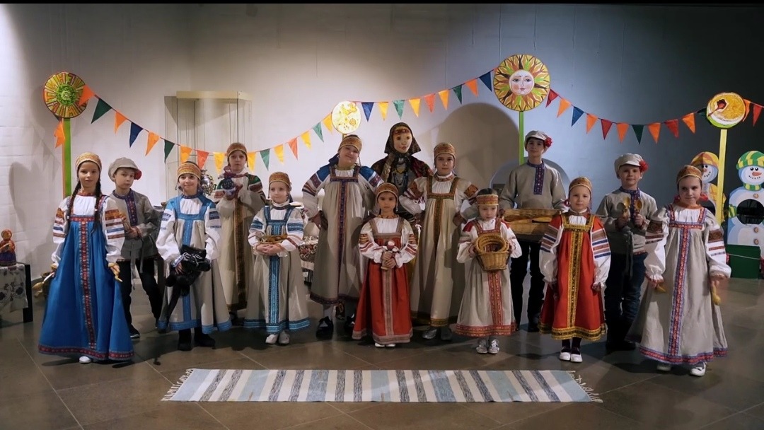 Приглашаем в детскую хоровую студию "Ростовского кремля"!
