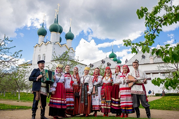 В музее-заповеднике «Ростовский кремль» началась подготовка к XVIII фестивалю музыки и ремесел «Живая старина»