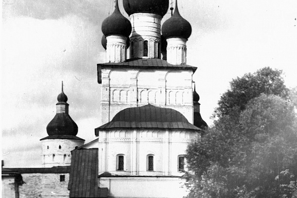 Церковь Иоанна Богослова. Ростовский кремль.  Фотография1930-х годов