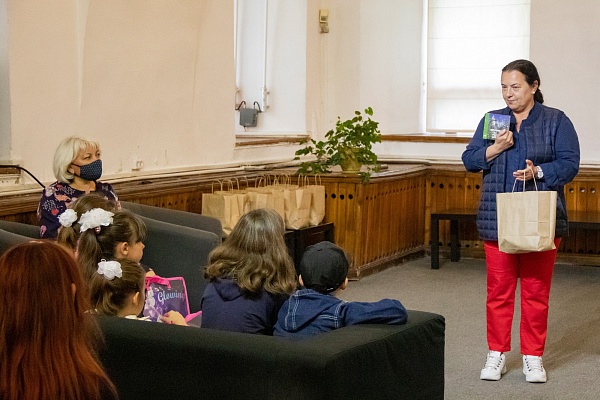 Музей «Ростовский кремль» присоединился к благотворительной акции «Собери ребенка в школу»
