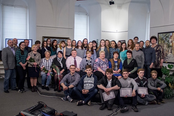 Государственный музей-заповедник "Ростовский кремль" поздравляет всех выпускников с окончанием школы