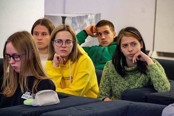 В музее «Ростовский кремль» прошли первые занятия курса музейных профессий для школьников