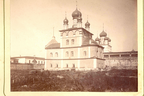 Церковь Григория Богослова Ростовского кремля. Фото И.Ф. Барщевского 1884 г.